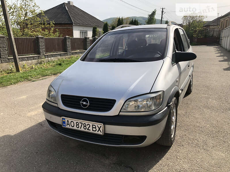 Минивэн Opel Zafira 2000 в Виноградове