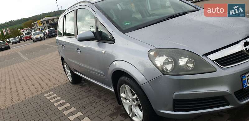 Мінівен Opel Zafira 2007 в Луцьку