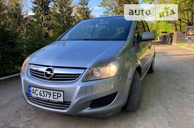 Минивэн Opel Zafira 2010 в Гайсине