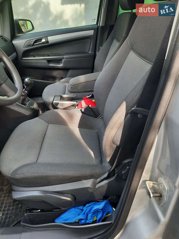 Мінівен Opel Zafira 2007 в Дрогобичі