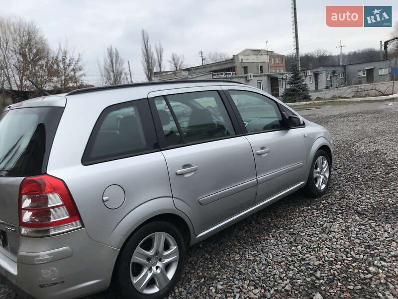 Мінівен Opel Zafira 2009 в Вінниці