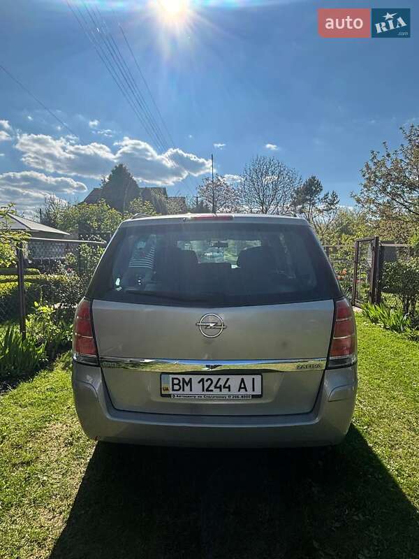 Мінівен Opel Zafira 2008 в Києві