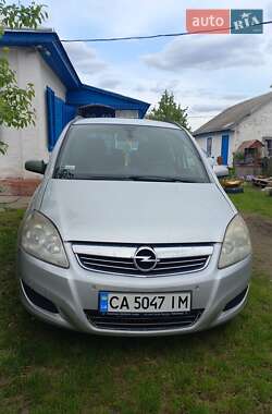 Минивэн Opel Zafira 2008 в Черкассах