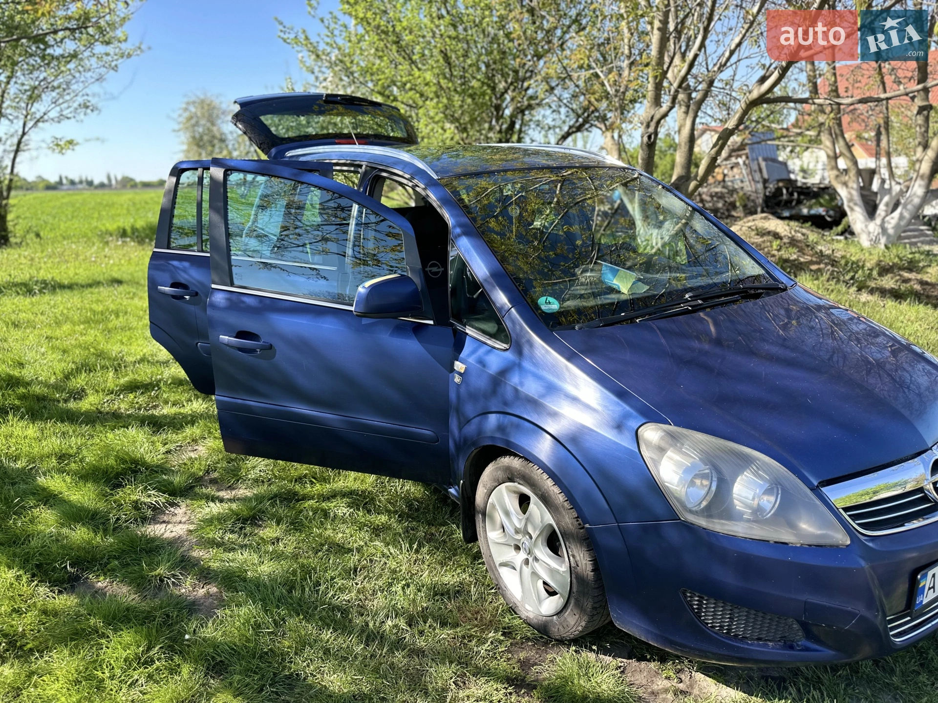 2010 Opel Zafira - мініатюра 2