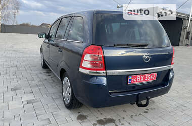 Минивэн Opel Zafira 2011 в Калуше