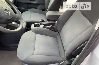 Мінівен Opel Zafira 2007 в Радехові