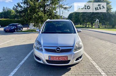 Минивэн Opel Zafira 2008 в Луцке