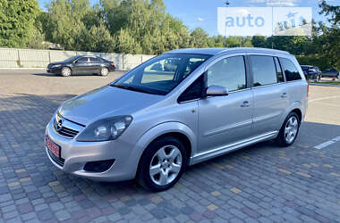 Минивэн Opel Zafira 2008 в Луцке