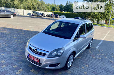 Минивэн Opel Zafira 2008 в Луцке