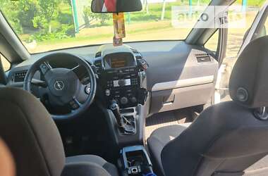 Мінівен Opel Zafira 2011 в Луцьку