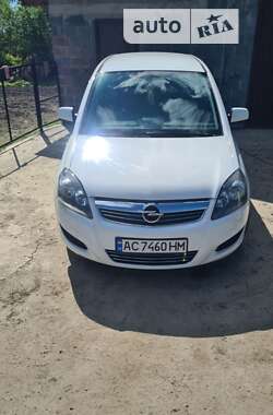 Мінівен Opel Zafira 2011 в Луцьку