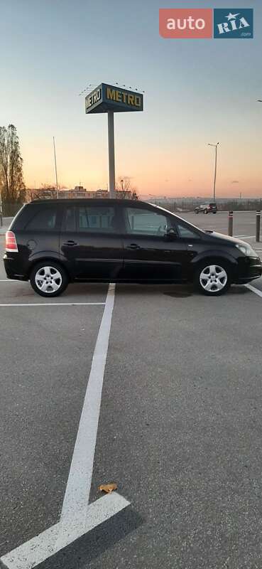 Минивэн Opel Zafira 2006 в Харькове