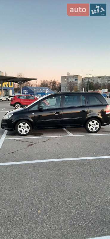 Минивэн Opel Zafira 2006 в Харькове
