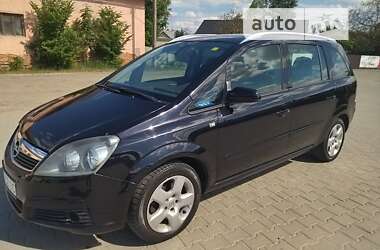 Минивэн Opel Zafira 2006 в Косове