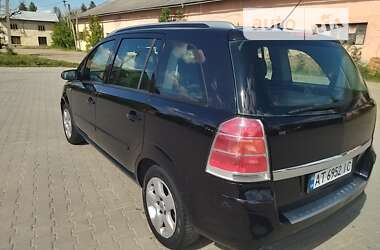 Минивэн Opel Zafira 2006 в Косове