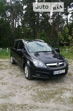 Минивэн Opel Zafira 2006 в Киеве