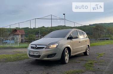 Минивэн Opel Zafira 2010 в Ужгороде