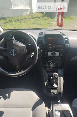 Минивэн Opel Zafira 2010 в Кременце