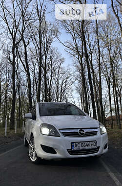 Мінівен Opel Zafira 2011 в Луцьку