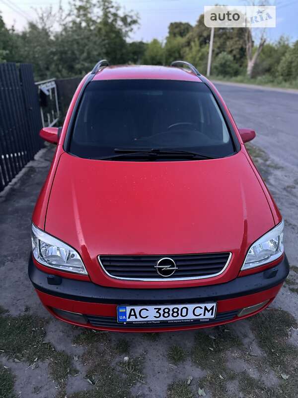 Мінівен Opel Zafira 2001 в Луцьку