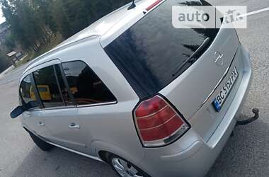 Минивэн Opel Zafira 2007 в Сколе