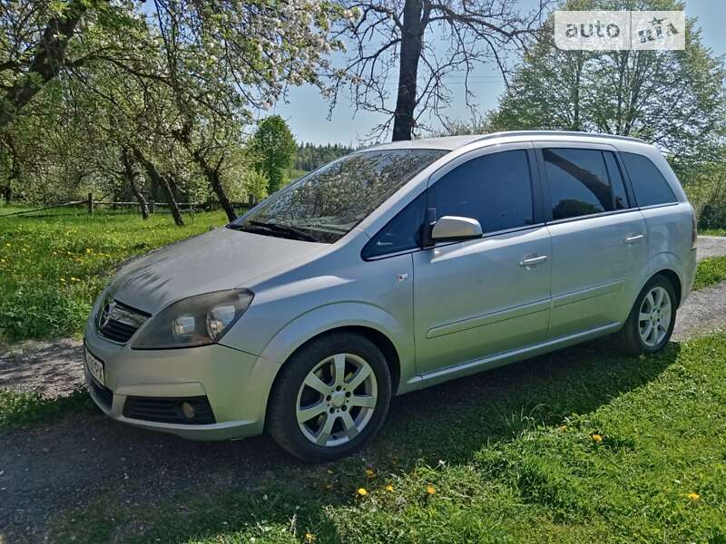 Минивэн Opel Zafira 2007 в Сколе