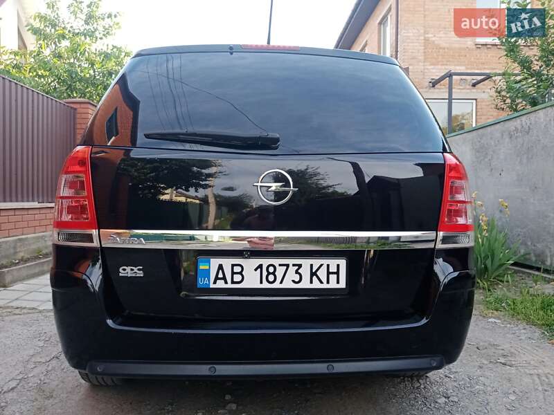 Минивэн Opel Zafira 2011 в Виннице