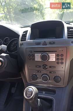 Минивэн Opel Zafira 2006 в 