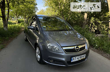 Мінівен Opel Zafira 2007 в Івано-Франківську