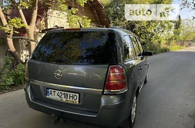 Мінівен Opel Zafira 2007 в Івано-Франківську