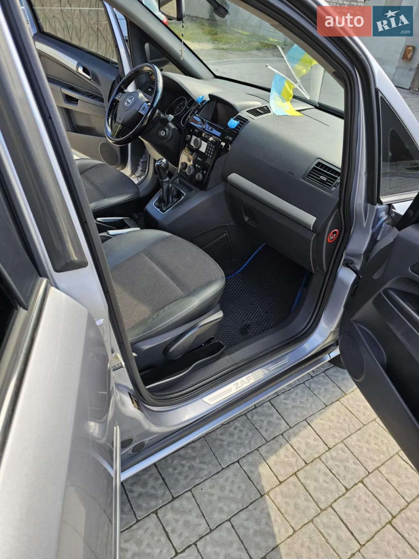 2010 Opel Zafira - мініатюра 10