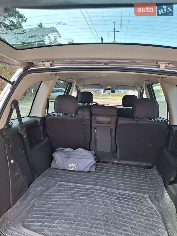 Мінівен Opel Zafira 2004 в Харкові
