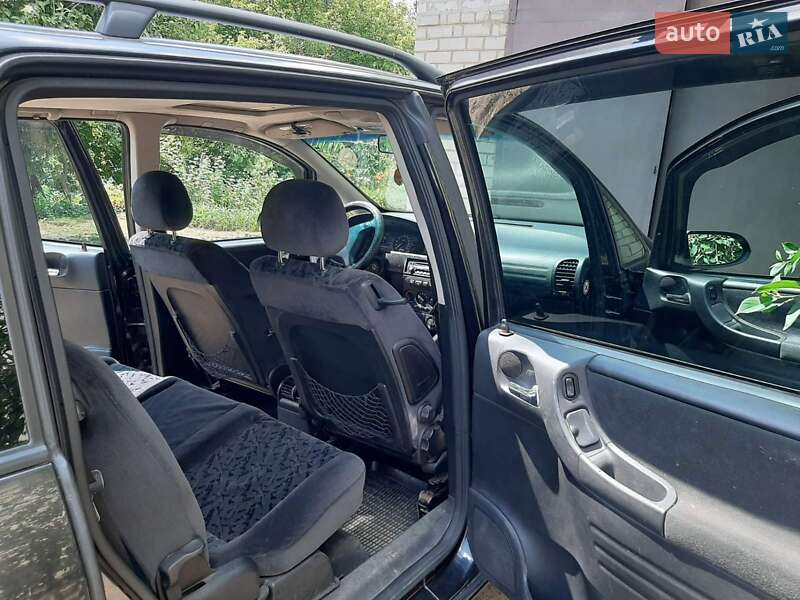 Мінівен Opel Zafira 1999 в Харкові