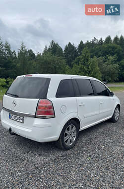 Минивэн Opel Zafira 2006 в 