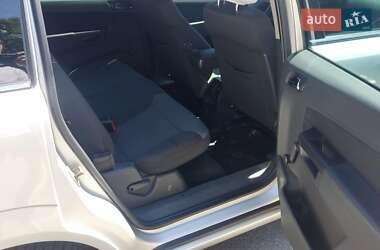 Минивэн Opel Zafira 2010 в 