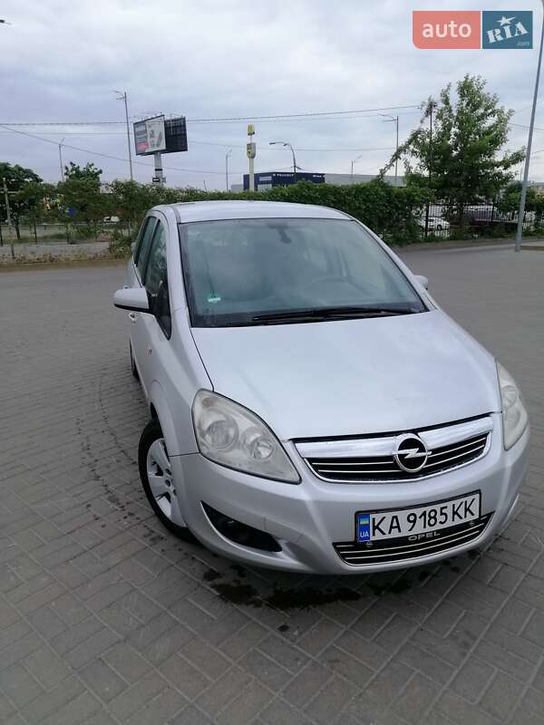 Мінівен Opel Zafira 2009 в 