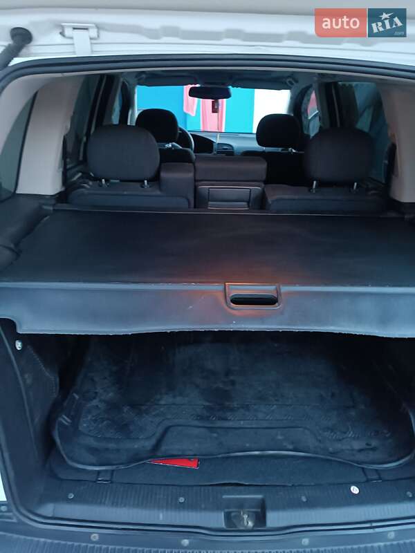 Минивэн Opel Zafira 2004 в Белой Церкви