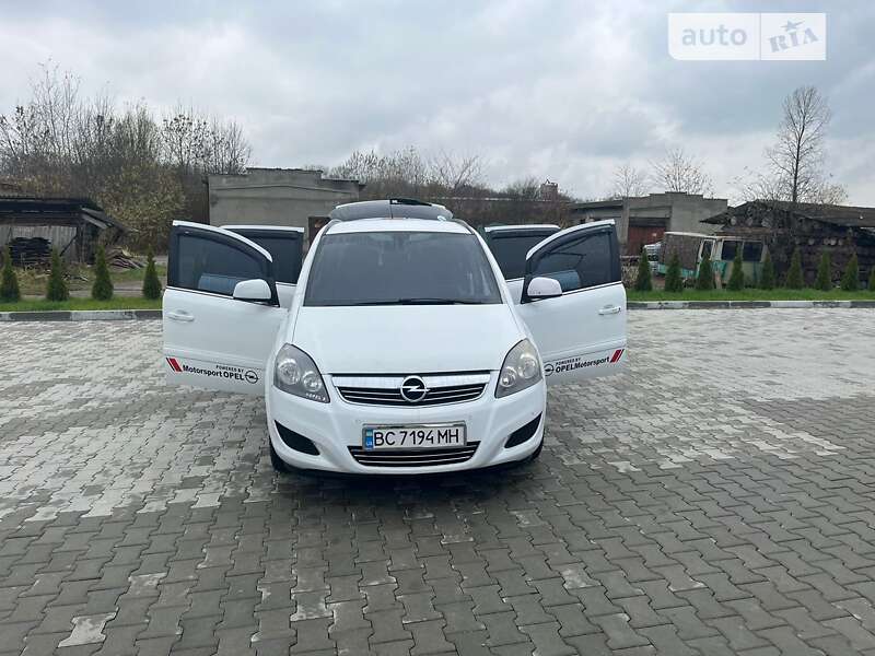 Мінівен Opel Zafira 2010 в Ходореві