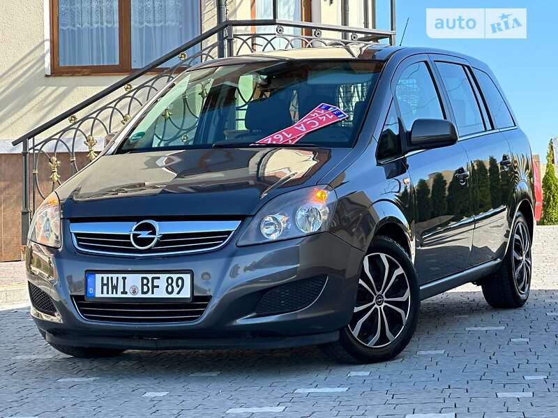 Мінівен Opel Zafira 2011 в Дрогобичі