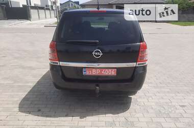 Минивэн Opel Zafira 2013 в Ровно