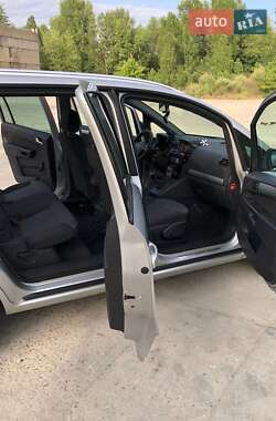 Мінівен Opel Zafira 2010 в 