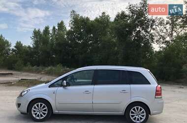 Мінівен Opel Zafira 2010 в 