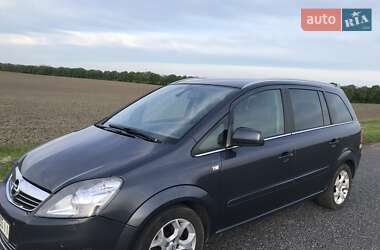 Минивэн Opel Zafira 2011 в Лысянке