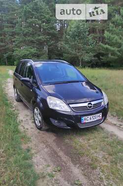 Минивэн Opel Zafira 2008 в Шацке