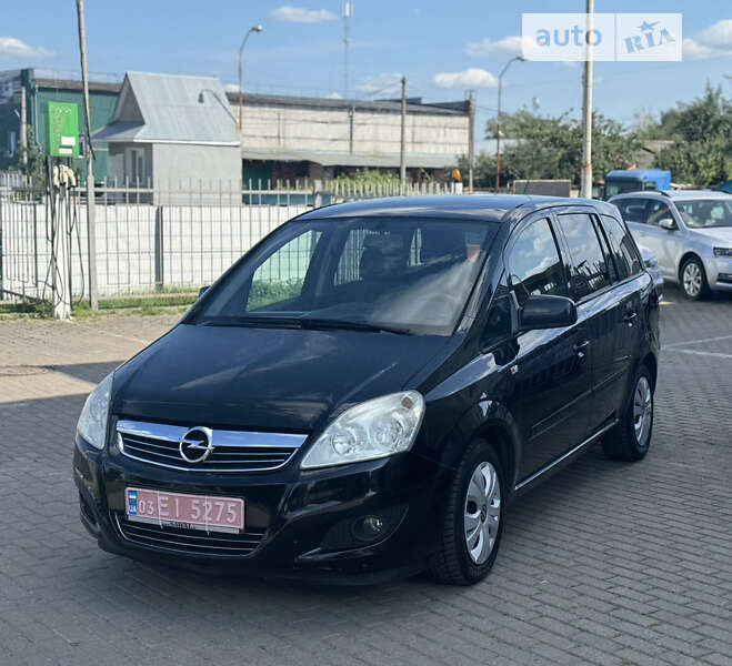 Мінівен Opel Zafira 2010 в Рівному