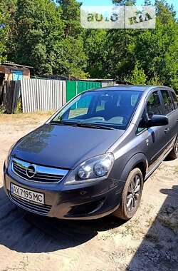 Мінівен Opel Zafira 2010 в Мерефа