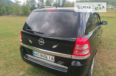 Мінівен Opel Zafira 2010 в Мукачевому