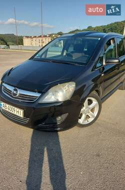 Минивэн Opel Zafira 2008 в 