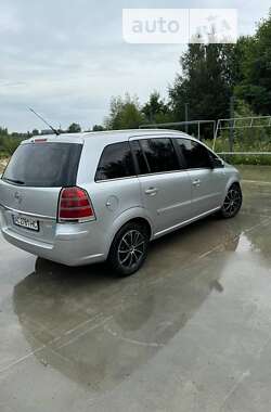 Минивэн Opel Zafira 2007 в Ратным