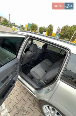 Минивэн Opel Zafira 2007 в 